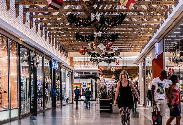 Kerstmis komt eraan. Hoe kun je in alle rust je kerstinkopen doen?